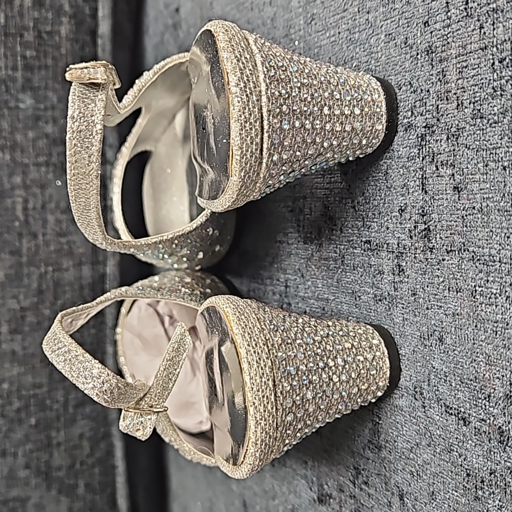 heels size 7 sequin great heel height - Picture 3 of 7
